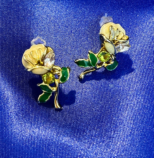 幸福の薔薇 クリスタルピアス | 海の祝福