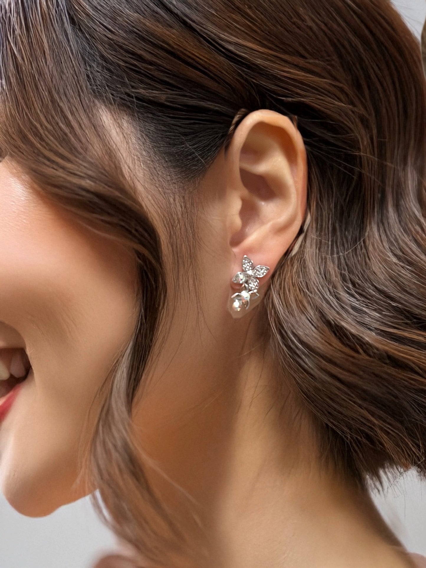 海の祝福｜シェルフラワー クリスタルピアス