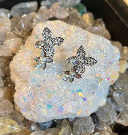 海の祝福｜シェルフラワー クリスタルピアス