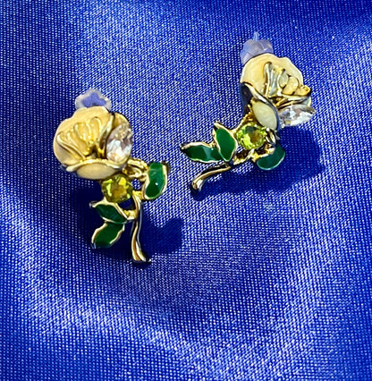 幸福の薔薇 クリスタルピアス | 海の祝福