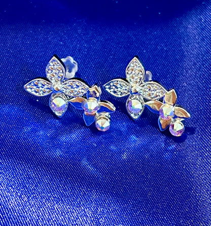 海の祝福｜シェルフラワー クリスタルピアス