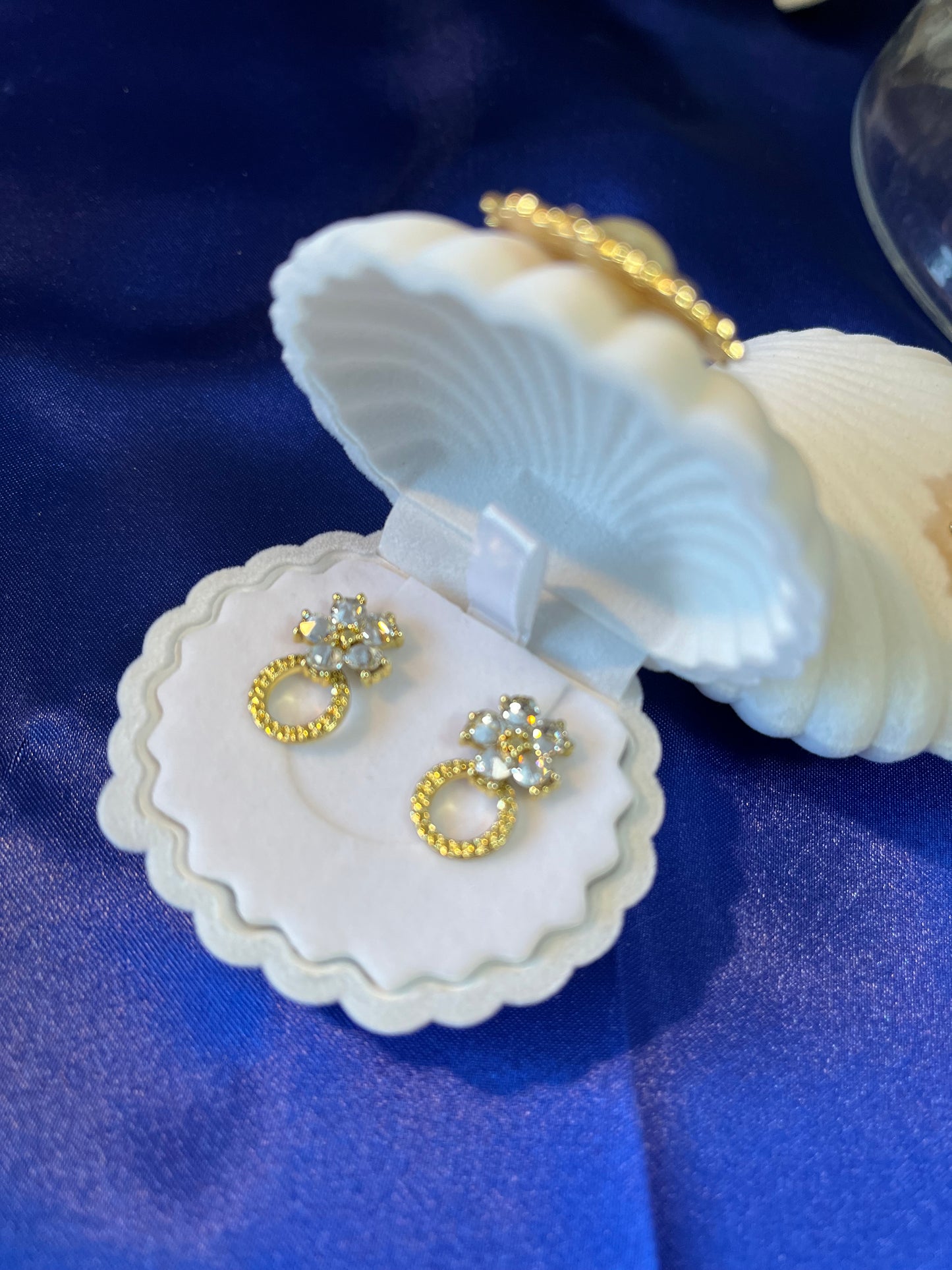 悪運を払うー浄化のクリスタルピアス | 海の祝福