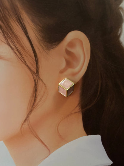 ナチュラルキューブ マーブルピアス［ピンク］