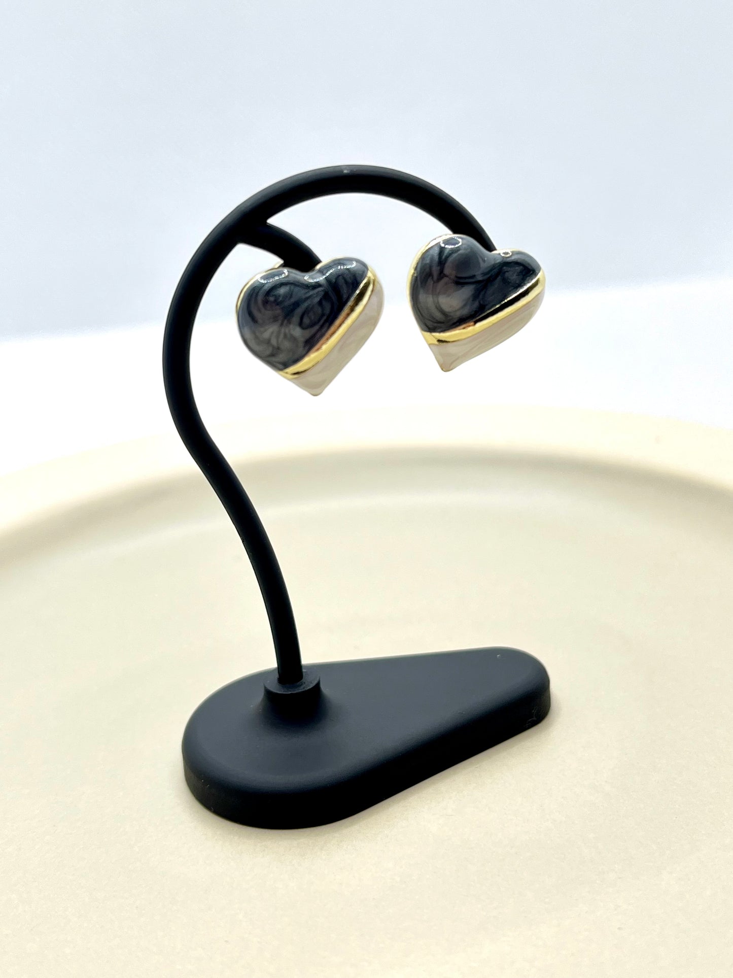 ハートフォルムピアス［インディゴブルー］