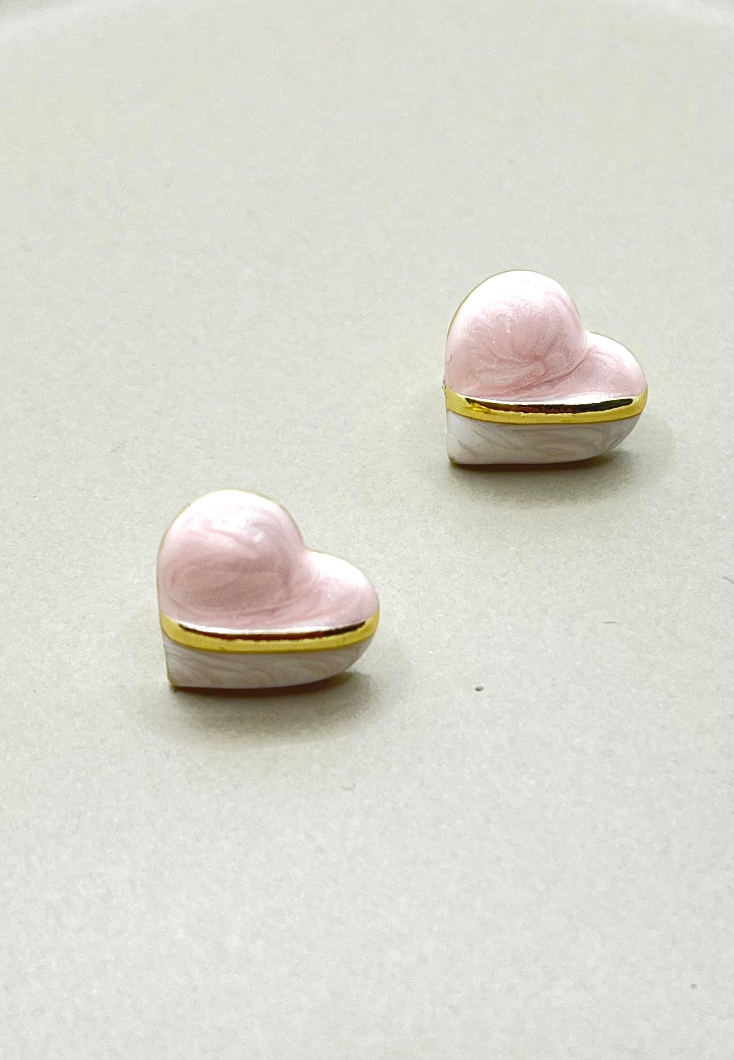 ハートフォルムピアス［ピンク×ホワイト］
